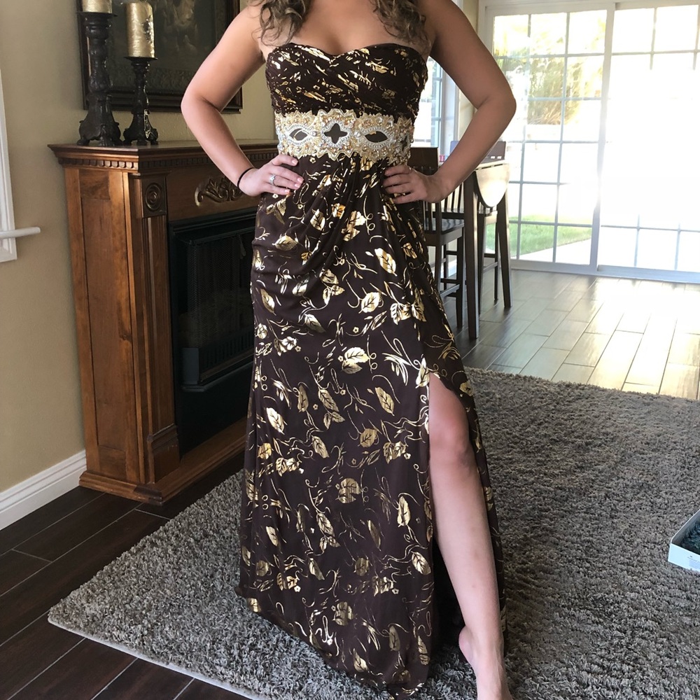 Brown & Gold Gown 🌟🍂